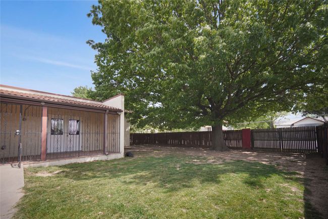 108 E Thompson St, House other with 2 bedrooms, 4 bathrooms and null parking in Jacksboro TX | Image 32