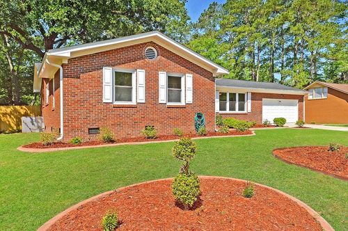 8045 Nantuckett Ave, North Charleston, SC, 29420-8949 | Card Image