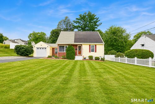 150 Clough Rd, Waterbury, CT, 06708-1800 | Card Image