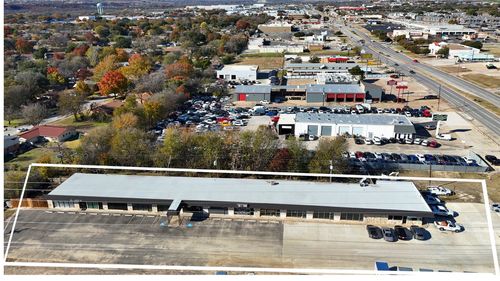 8331 Camp Bowie West Blvd, Fort Worth, TX, 76116-6331 | Card Image