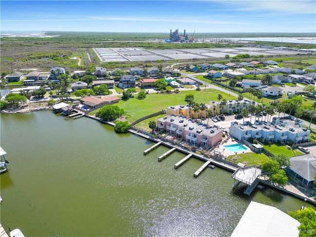 APT-404 - 4141 Whiteley Dr, Townhouse with 1 bedrooms, 2 bathrooms and 1 parking in Corpus Christi TX | Image 26