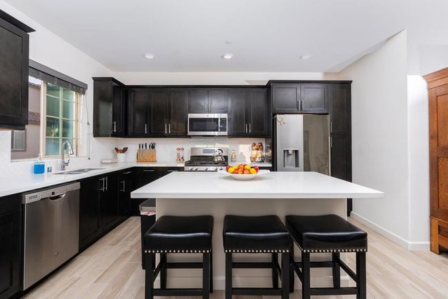 UNIT-1 - 4336 Harbor Way, Townhouse with 3 bedrooms, 4 bathrooms and 2 parking in Oceanside CA | Image 9
