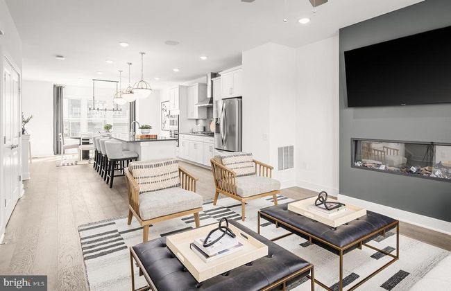 10824 Willow Ter, Townhouse with 4 bedrooms, 5 bathrooms and null parking in FAIRFAX VA | Image 4