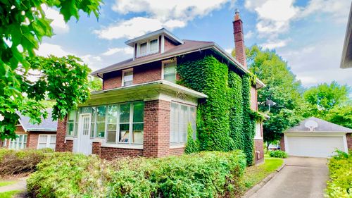 413 Phoenix Ave, Bloomington, IL, 61701-1849 | Card Image