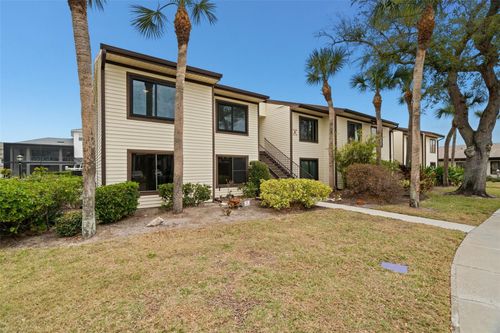 9h-377 Moorings Cove Dr, Tarpon Springs, FL, 34689-2684 | Card Image
