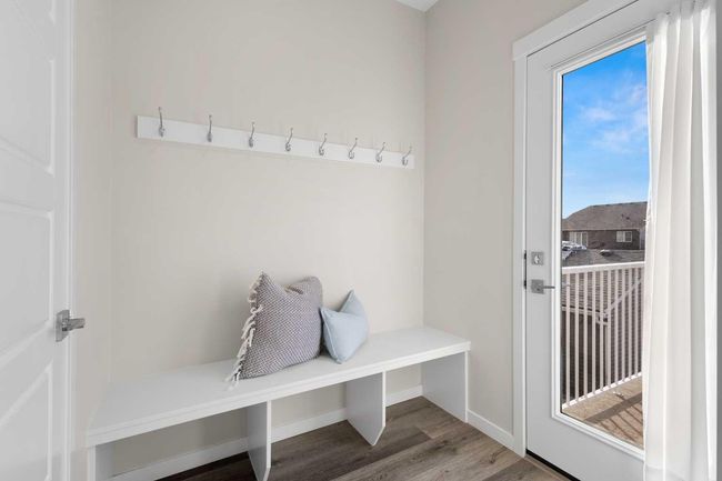 427 Lucas Blvd Nw, House other with 3 bedrooms, 3 bathrooms and 2 parking in Calgary AB | Image 11