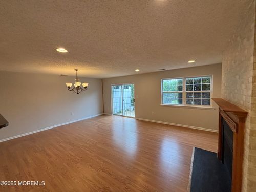 1000-8 Fiddlers Elbow Ct, Howell, NJ, 07731-5023 | Card Image