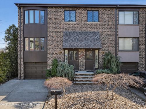 261 Hillbrook Drive, Staten Island, NY, 10305 | Card Image
