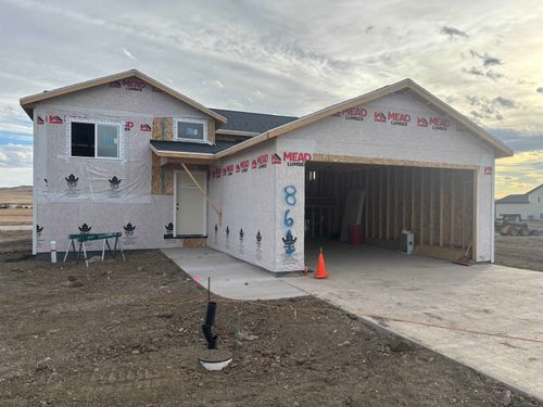 861 Bushnell Ct, Box Elder, SD, 57719-8042 | Card Image