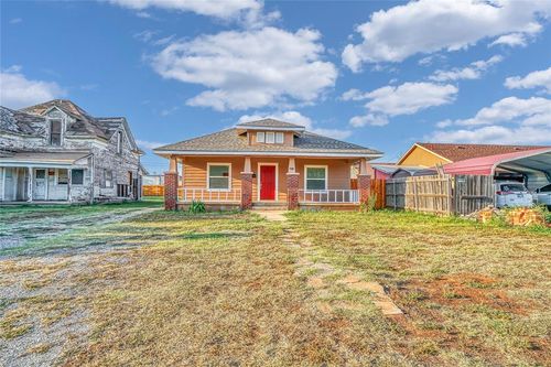 311 E Walnut Street, Altus, OK, 73521 | Card Image
