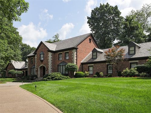 15 The Estate At 15 Hunt Club Lane, Fox Chapel, PA, 15215 | Card Image