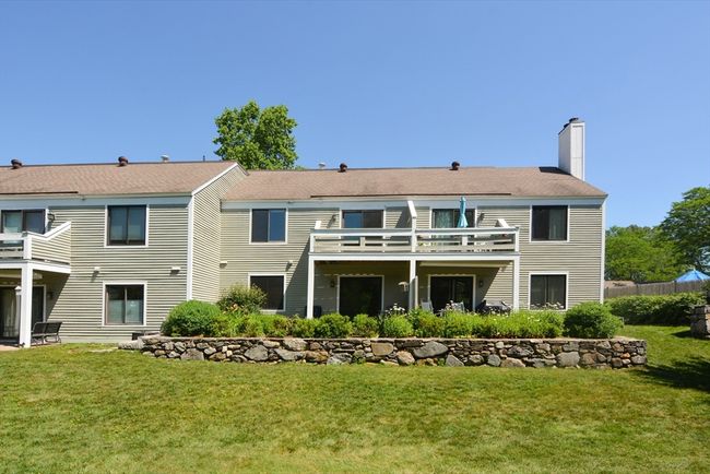 UNIT-4 - 8 Concord Greene, Condo with 2 bedrooms, 2 bathrooms and 1 parking in Concord MA | Image 27