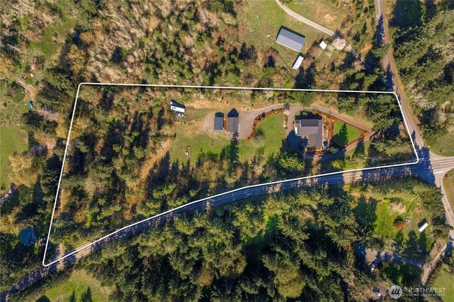 21010 Hobson Rd Se, House other with 3 bedrooms, 3 bathrooms and 7 parking in Yelm WA | Image 4