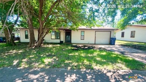607 Curry Ave, Copperas Cove, TX, 76522-3534 | Card Image