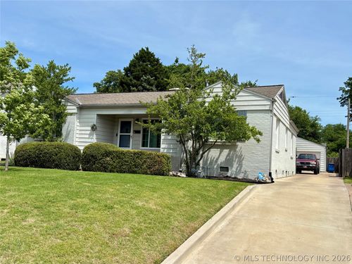 927 Toledo Ave, Tulsa, OK, 74112-4223 | Card Image