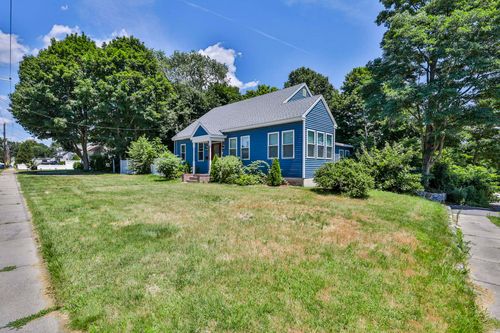 151 Tolles St, Nashua, NH, 03064-2349 | Card Image