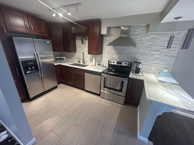 386 Concord Pl, Condo with 1 bedrooms, 2 bathrooms and null parking in Bloomfield Hills MI | Image 4