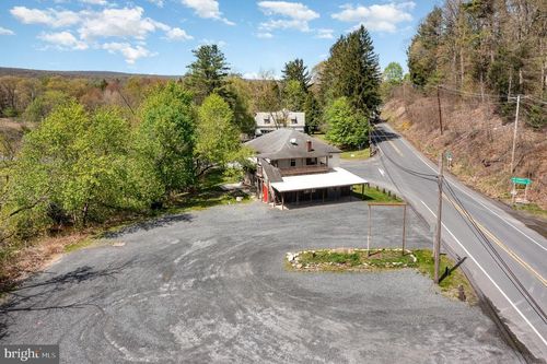 116 Ringtown Blvd, Ringtown, PA, 17967-9406 | Card Image