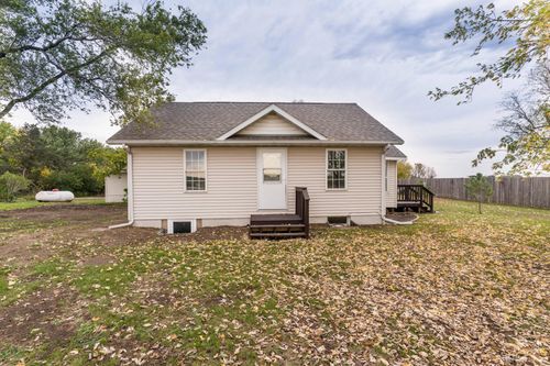 24010 Highway 23 Ne, Hawick, MN, 56273-7687 | Card Image