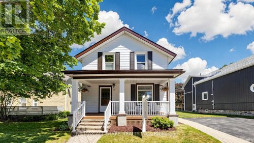 11 Marietta Street, Uxbridge, ON, L9P1K7 | Card Image
