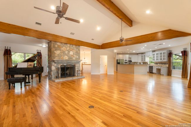 Upstairs Living Room | Image 16