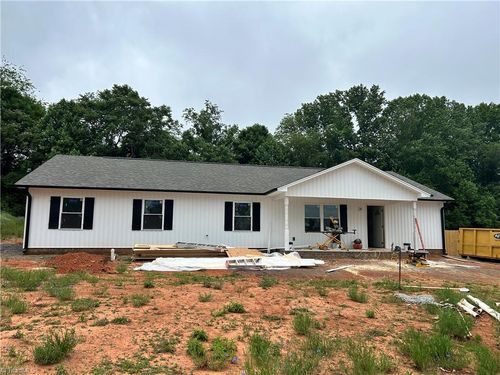1013 Blue Dan Ln, Yadkinville, NC, 27055-7780 | Card Image