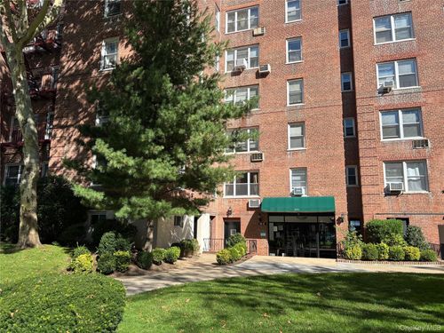 6d-26-21 Union Street, New York, NY, 11354 | Card Image