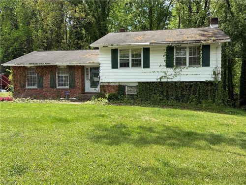 2405 Timberlake Avenue, High Point, NC, 27265 | Card Image