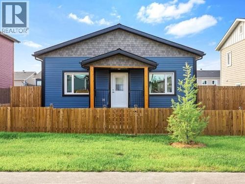 206 Luella Lane, Whitehorse, YT, Y1A0S9 | Card Image