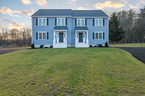 44- 46 Carey St, Rockland, MA, 02370-2207 | Card Image