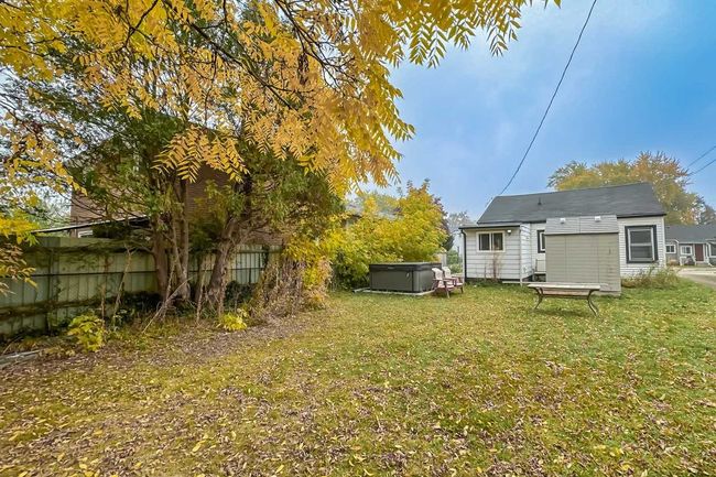 259 Adeline Ave, House other with 2 bedrooms, 1 bathrooms and 2 parking in Hamilton ON | Image 20