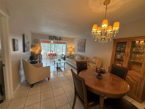 106-2901 Nw 46th Ave, Lauderdale Lakes, FL, 33313-1842 | Card Image