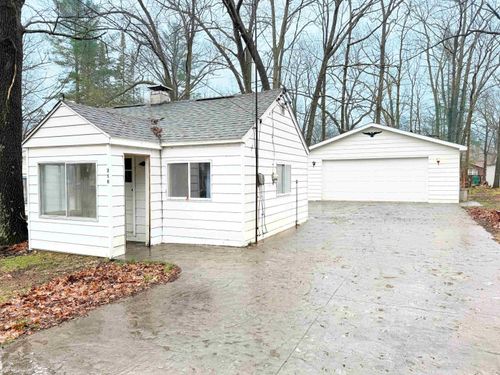 216 Cottage Dr, Prudenville, MI, 48651-9744 | Card Image