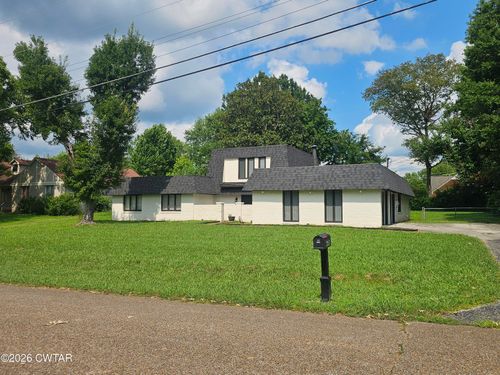 260 Stonehaven Cv, Jackson, TN, 38305-2036 | Card Image