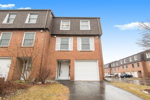 16 Moorside Pvt, Ottawa, ON, K2C3P4 | Card Image