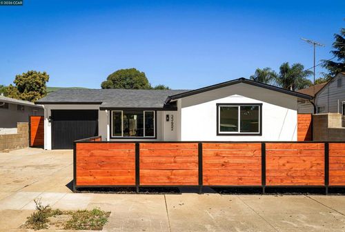 33652 4th St, Union City, CA, 94587-2415 | Card Image