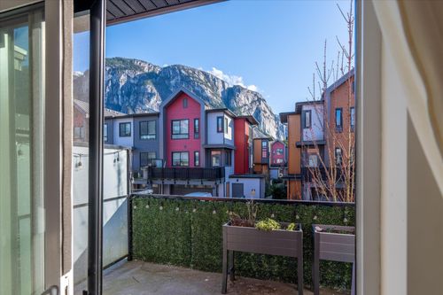 1361 Marinaside Pl, Squamish, BC, V8B1A8 | Card Image