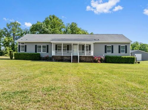 450 Lyman Rd, Salemburg, NC, 28385-9173 | Card Image