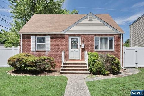 141 Graham Ter, Saddle Brook, NJ, 07663-4525 | Card Image