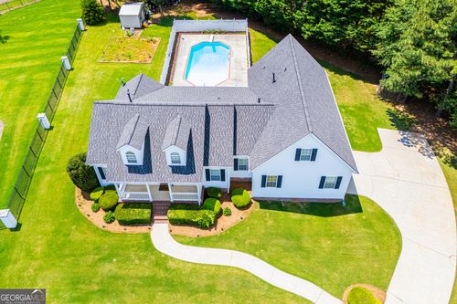 102 Highland Cir, Bremen, GA, 30110-7907 | Card Image