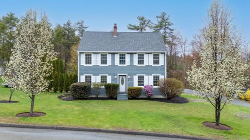 11 Revolution Dr, Leominster, MA, 01453-2558 | Card Image