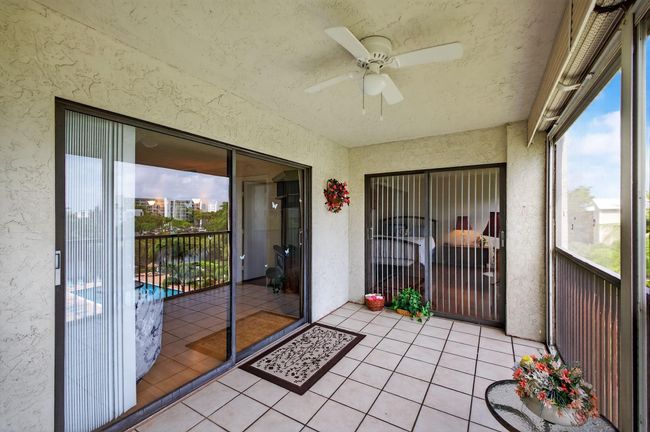 APT-505 - 2205 S Cypress Bend Dr, Condo with 2 bedrooms, 2 bathrooms and null parking in Pompano Beach FL | Image 19