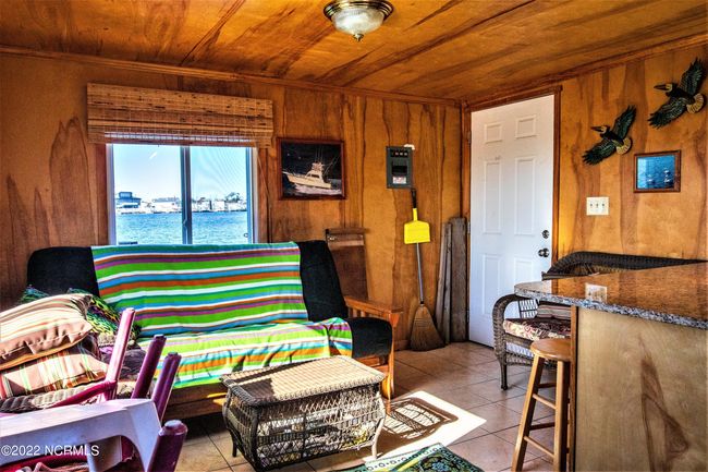 Boathouse Den | Image 17