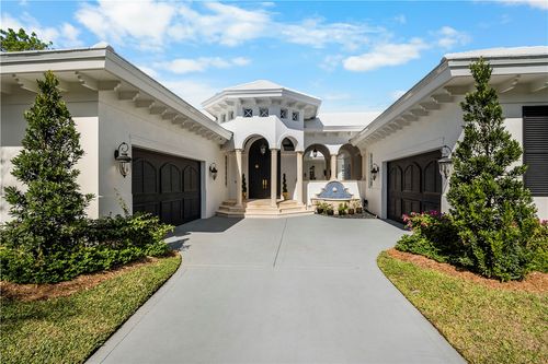 7 Beachside Dr, Indian River Shores, FL, 32963-9501 | Card Image