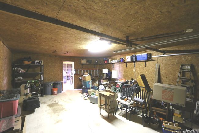 6359 Cooksey Rd, House other with 3 bedrooms, 2 bathrooms and null parking in Adkins TX | Image 49