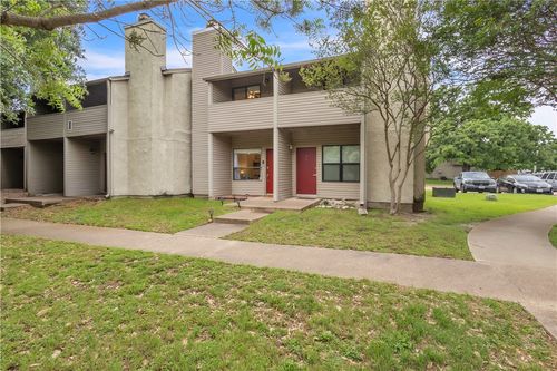 j5-1902 Dartmouth St, College Station, TX, 77840-7001 | Card Image