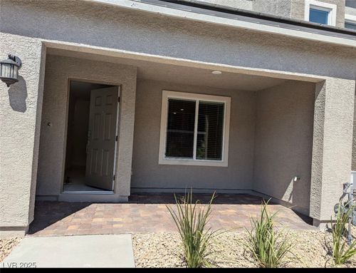 6270 Foxes Dale St, Las Vegas, NV, 89166-8097 | Card Image