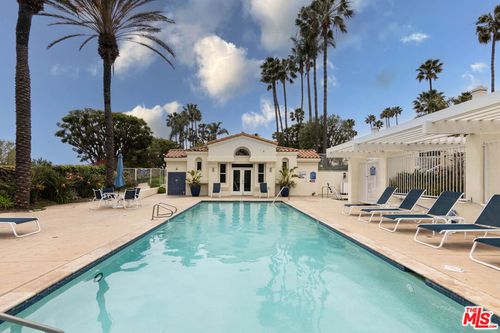 unit-106-6483 Zuma View Pl, MALIBU, CA, 90265-4483 | Card Image