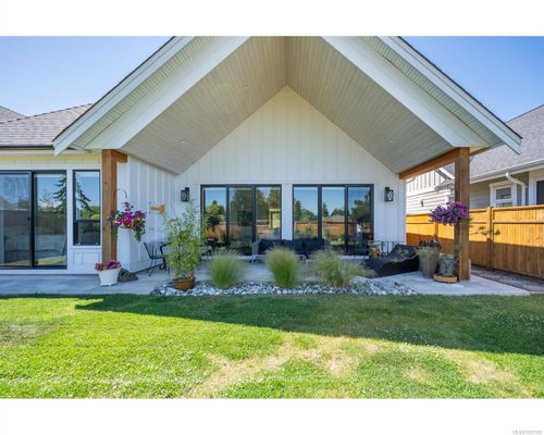 427 Cottage Dr, Qualicum Beach, BC, V9K2T3 | Card Image