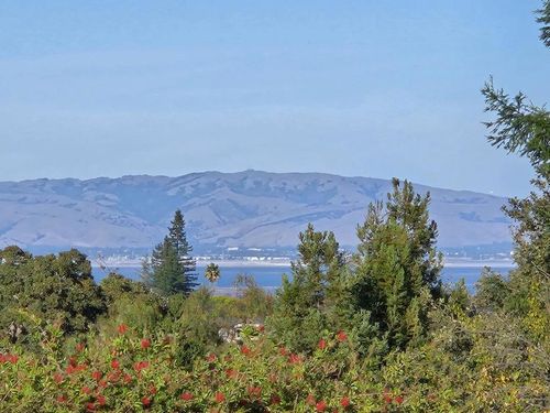 12130 Foothill Ln, Los Altos Hills, CA, 94022-3375 | Card Image